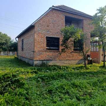 Продається будинок у селі Іванівці.