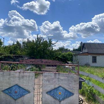 Продам будиночок в Черняхові.