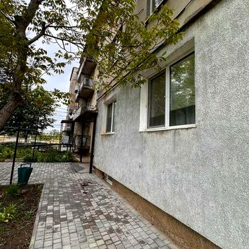 Продаж 2-х кімнатної квартири, по вул. Новоселів, с-ще Іванівка Березівського району.