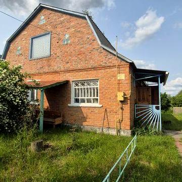Бабинці-продам цегляний капітальний будинок в центрі селища !
