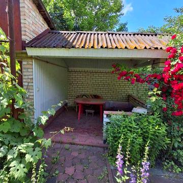 Продам 2х поверховий будинок в мальовничому місці, Бобриця!