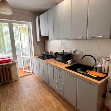 Продам 6 комнатную квартиру на Таирова