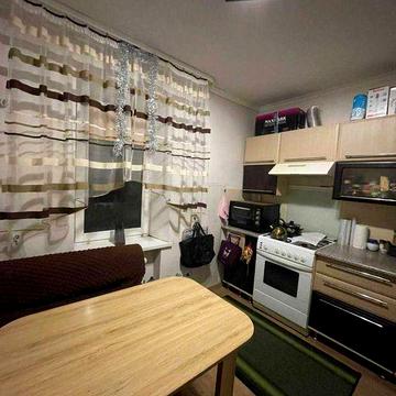 Продам 4-кімнатну квартиру в новому будинку на Слобідці вул. Сергія Ядова,