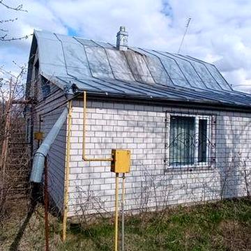 Будинок в мальовничому селі  Троянові зі зручностями .