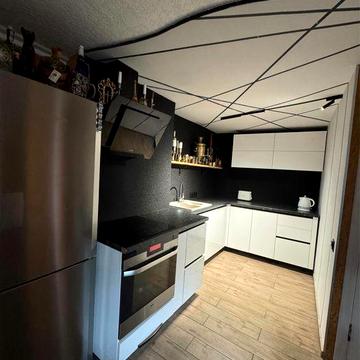 Продам  квартиру на землі. район.18 школа , з меблями та побутовою технікою