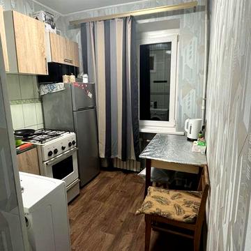 Сдам 1 кв-ру ж/м Красный Камень