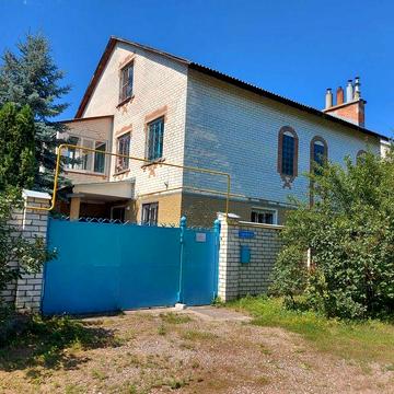 Продам дом 298 кв.м в 200 м от реки и 50 м от леса