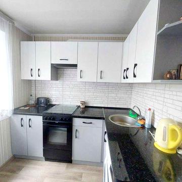 Продам 2к квартира м.Армейская, Героев Харькова, 216/ 3а