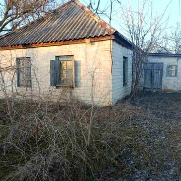 Будинок з ділянкою , затишне місце для проживання