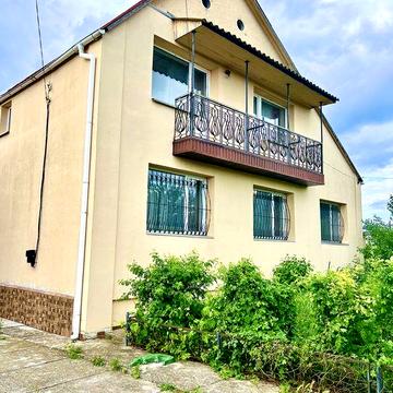 Продаж будинку на ближньому старому місті