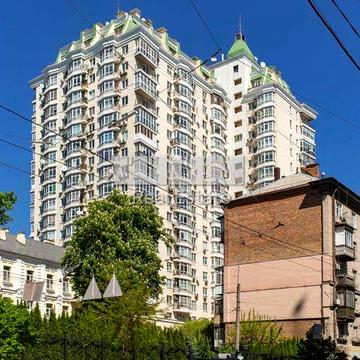 Продаж 3кімн квартири, Центр, Січових Стрільців 52а, з пакомісцем, площа 117 м2