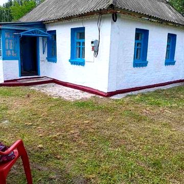 Продам будинок з земельною ділянкою 43 сотки