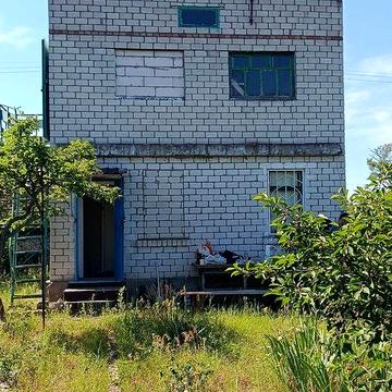 Продам 2-х поверхову дачу в с.Себіно
