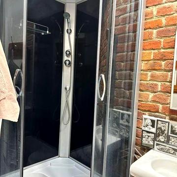 Грюнвальдська 9, біля Політехнічного