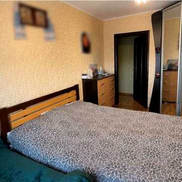 Продаж 3 кімнатної квартири м.Сарни район автовокзалу