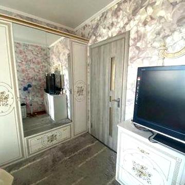 Довженка 3 к власник