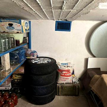 Продаж 2к Дім Максимовича Михайла вулиця