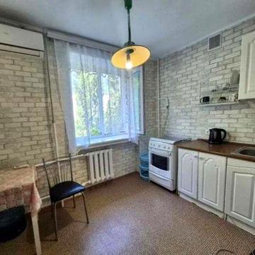 Квартира 1 кiмнатна на Таïрова СI1