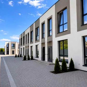 Таунхаус Свой двор Свое парко место Рассрочка от 30%  Золотая горка