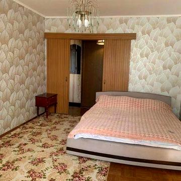 Оренда 3 кімн кв на жм Сокіл / Космічна вул.