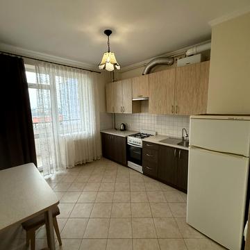 Братів Міхновських вул. (Московська), 32Б