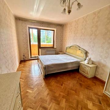 Продаж трикімнатної квартири в центрі міста (ЦУМ)