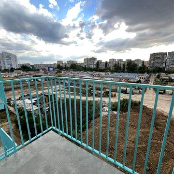 Сахарова/Бочарова (Бувалкина), квартира в новом доме, на 4эт, балкон