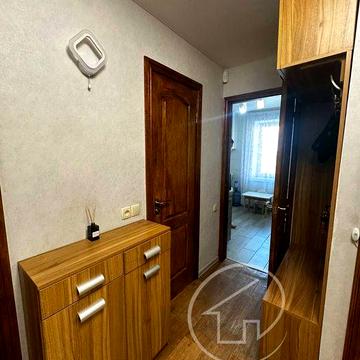 1к квартира "заїхати і жити"! Цегляний будинок