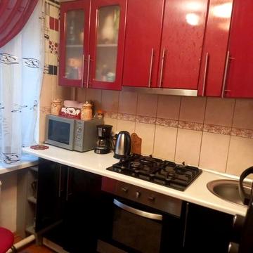 Продам квартиру м. Берестин. 8 Березня ( Березнева)