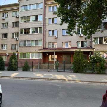 Продам 2 кімнатну квартиру у центрі Заводського району
