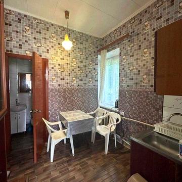 Здається в довготривалу оренду однокімнатна квартира в центрі Кременця!