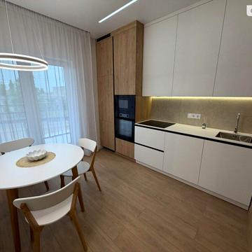 Продам квартиру ул. Краснова на комфортном 3 этаже!!