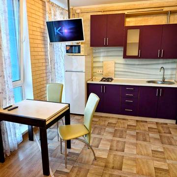 1-комнатная квартира 2-ой Этаж ЖК Ривьера м. Славутич 1 минута.