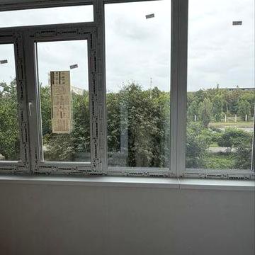 Продам 1 к квртру на пр. Перемоги  135
