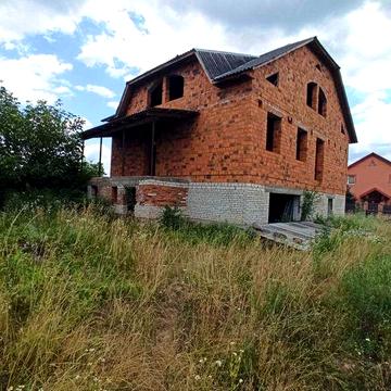 Продаж будинку в селі Руське Поле.