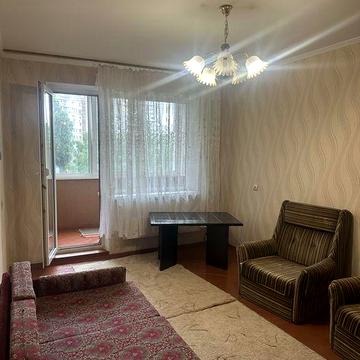 Здається 2 кім квартира Митниця центр