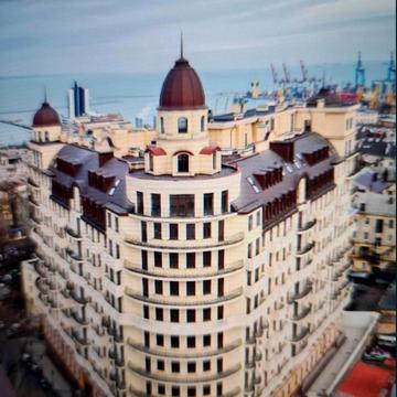 Продам 3 комн. квартиру в центре ЖК Наследие Дерибаса!