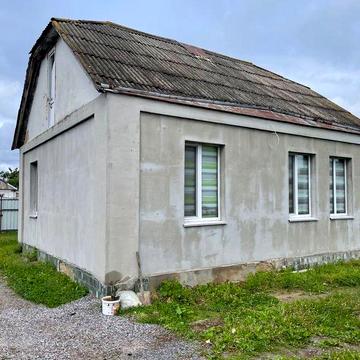 Будинок в Київській області смт Макарів