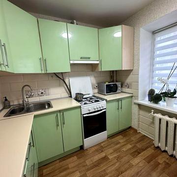 Продам 2-кім квартиру на Ближньому Замості