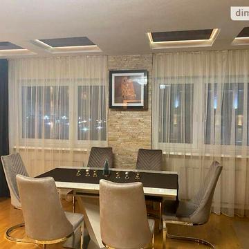 Продаж 3к Квартира Ринок площа