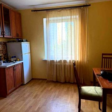 Пчілки 4 Продаж   2 кімнати Позняки Драгоманова