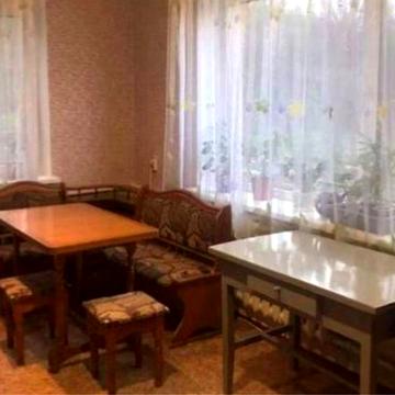 Здається частина будинка. Можна на місяць