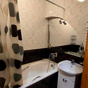 Оренда 2км квартири в центрі міста