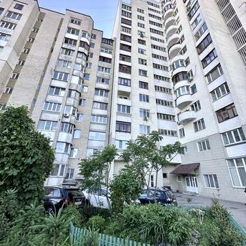 Продаж 3к квартири Озеро Ліс метро Академмістечко
