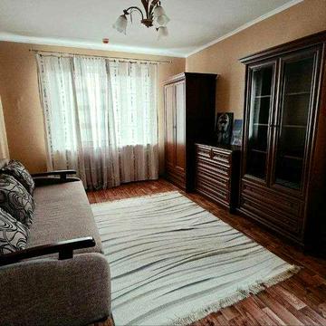 Власник! Без комісії! 2-кім.72 м²  Генератор  м. Позняки,Осокорки вул. Урлівська, 24