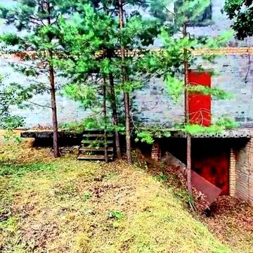 • Поруч - ліс! 2-поверховий будинок 162.5 кв. м, 5 кімнат + 8 соток СТ "Вишневий " 10 хв. до метро "Теремки"