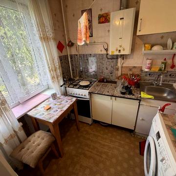 Продам 2 к квартиру вул. Соц містечко, 3/5пов, 48м2