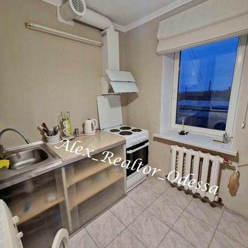Сдам 1 комн квартиру. Водопроводная. Стальканат. Привоз. Центр. Приморский р-н
