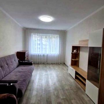 Здається 2-кімнатна квартира на вул. Мілютенка, 40/16. Метро Лісова 15 хв