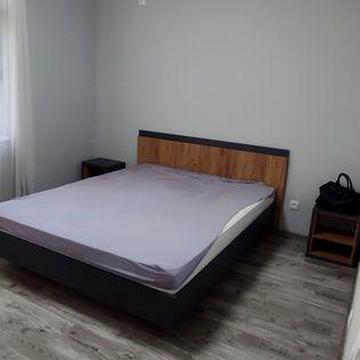 Терміново здається 2 км квартира ЦЕНТР, вільна, ключі!